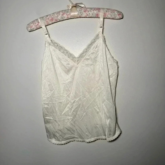 Vintage nylon and lace cream camisole cottagecore  S - Picture 2 of 4